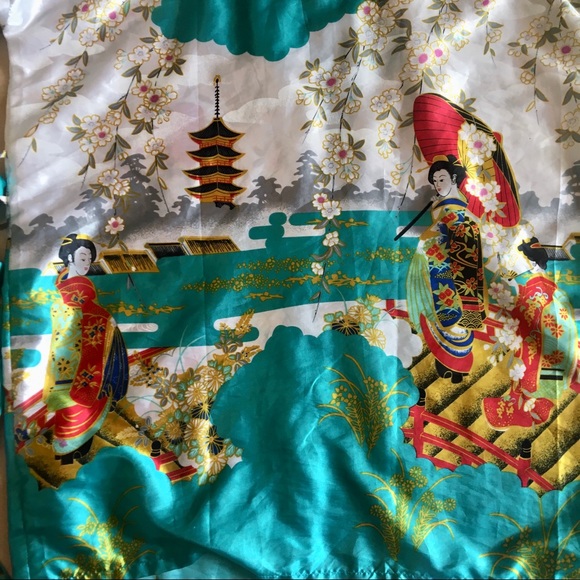 Silky Asian Style Robe - Picture 8 of 8